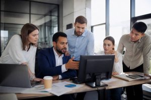 Suivi de projet : comment choisir la solution CRM adaptée à votre entreprise