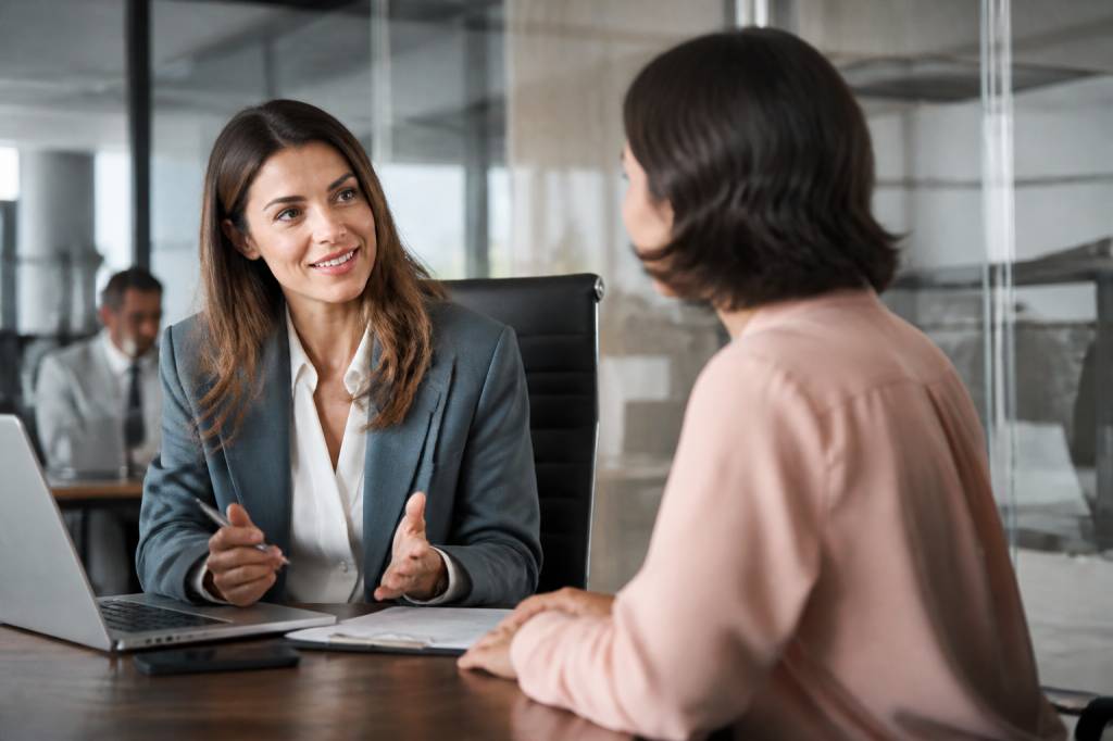 Gestion carrière : les solutions CRM pour optimiser le suivi des parcours professionnels