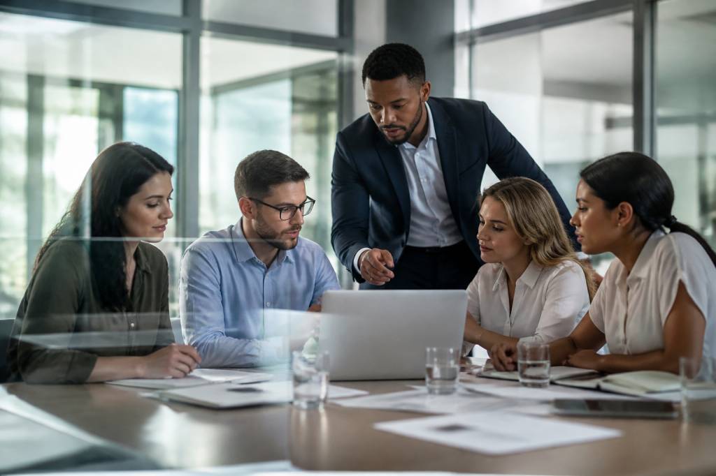 AMOE définition : rôle, missions et avantages pour les projets informatiques et CRM